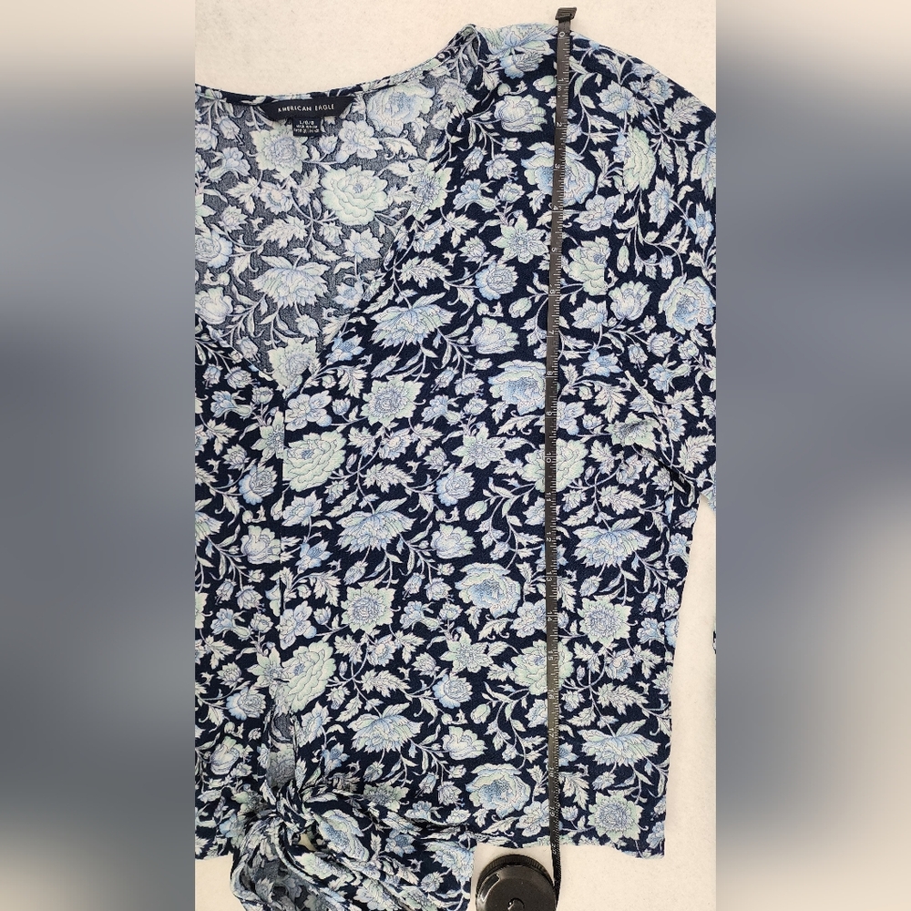 American Eagle Outfitters Flowy Floral Blouse Women's Size Large Bell Sleeves - Picture 6 of 7